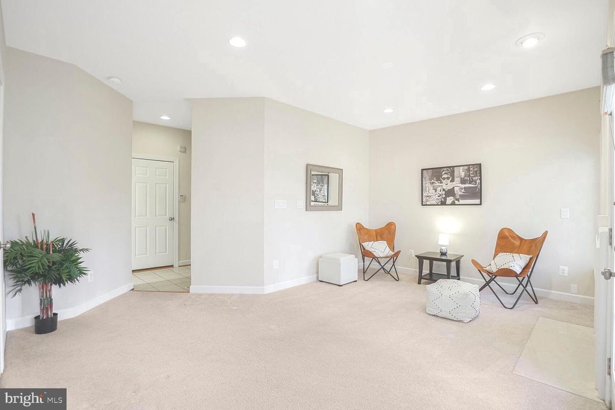 Interior, Living room, Recessed Lighting