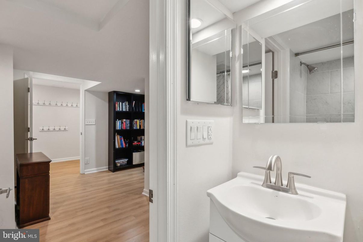 Bathroom, Interior, Recessed Lighting, Wood Texture Flooring