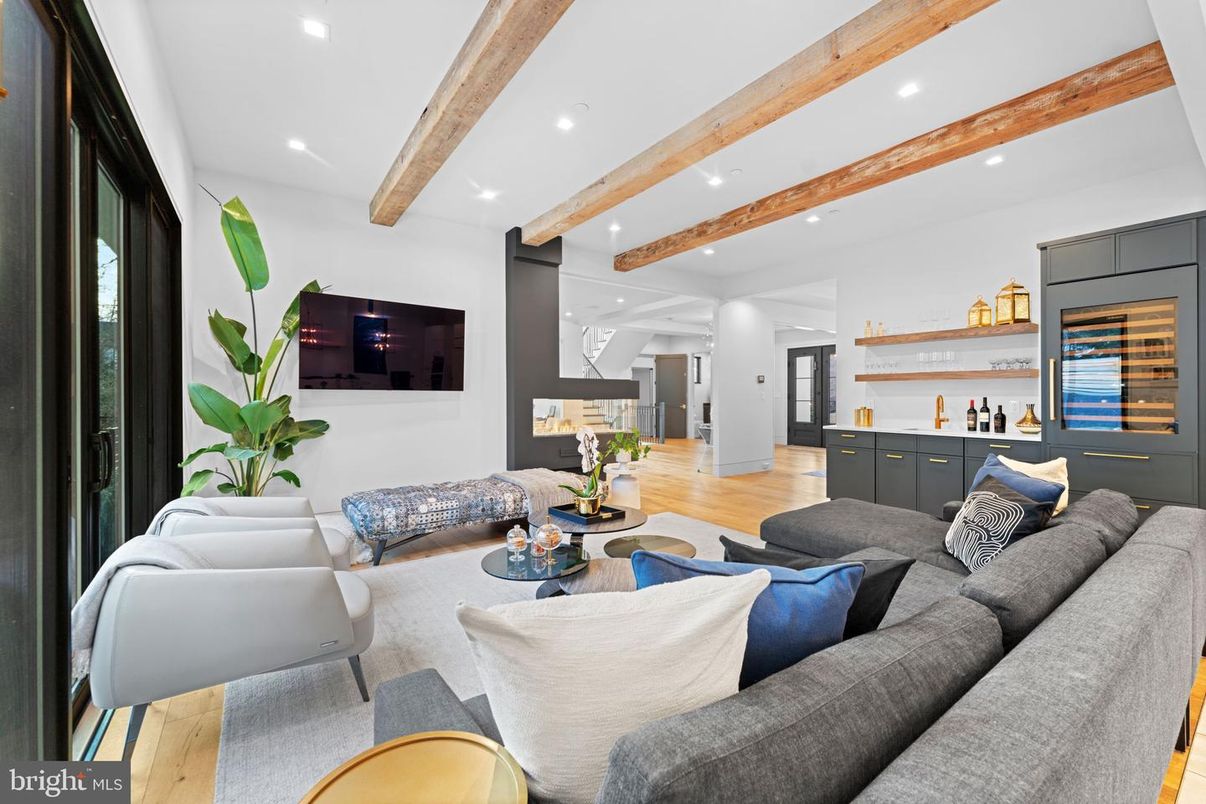 Interior, Living room, Recessed Lighting, Wooden Beams, Wood Texture Flooring