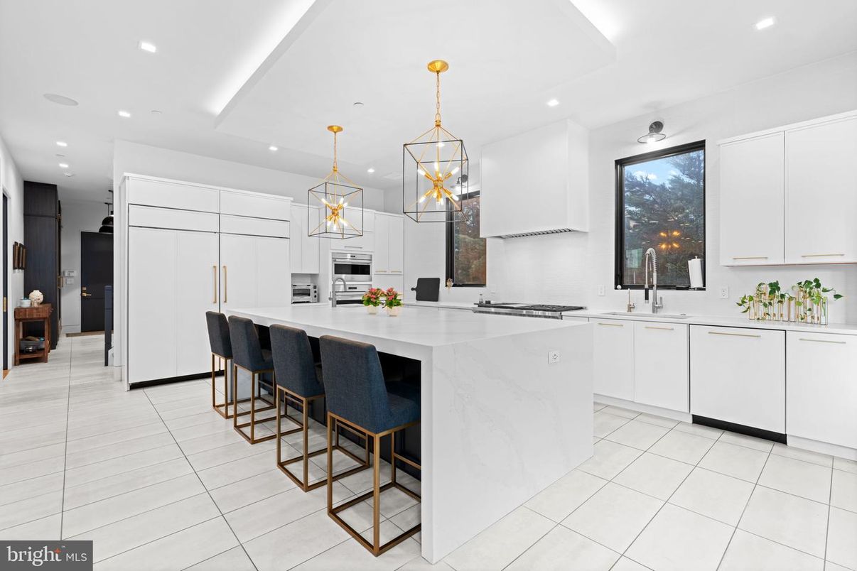 Interior, Kitchen, Pendant Lights, Recessed Lighting, Stainless Steel Appliances