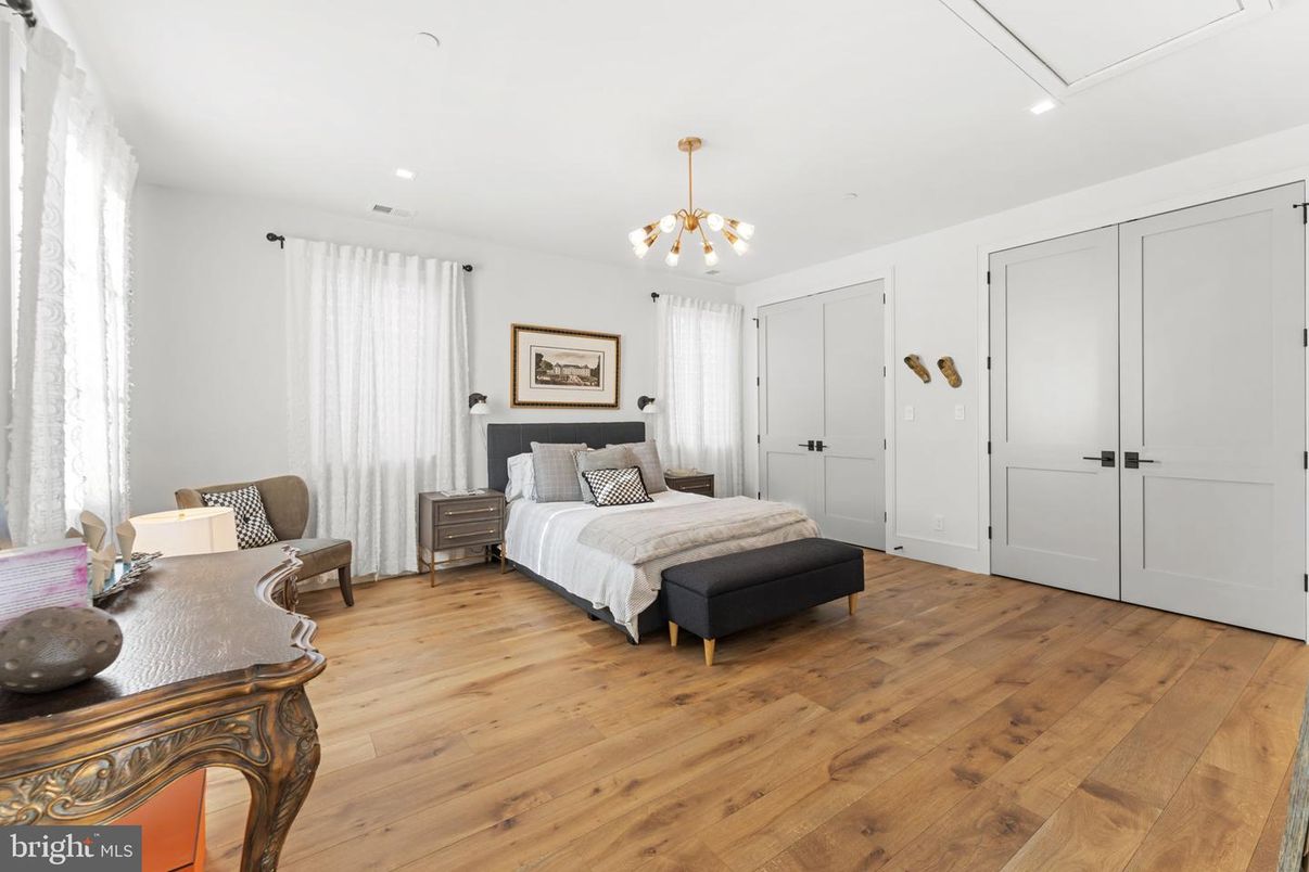 Bedroom, Interior, Pendant Lights, Recessed Lighting, Wood Texture Flooring