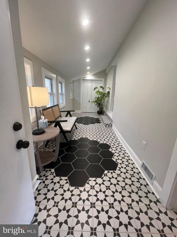 Interior, Recessed Lighting