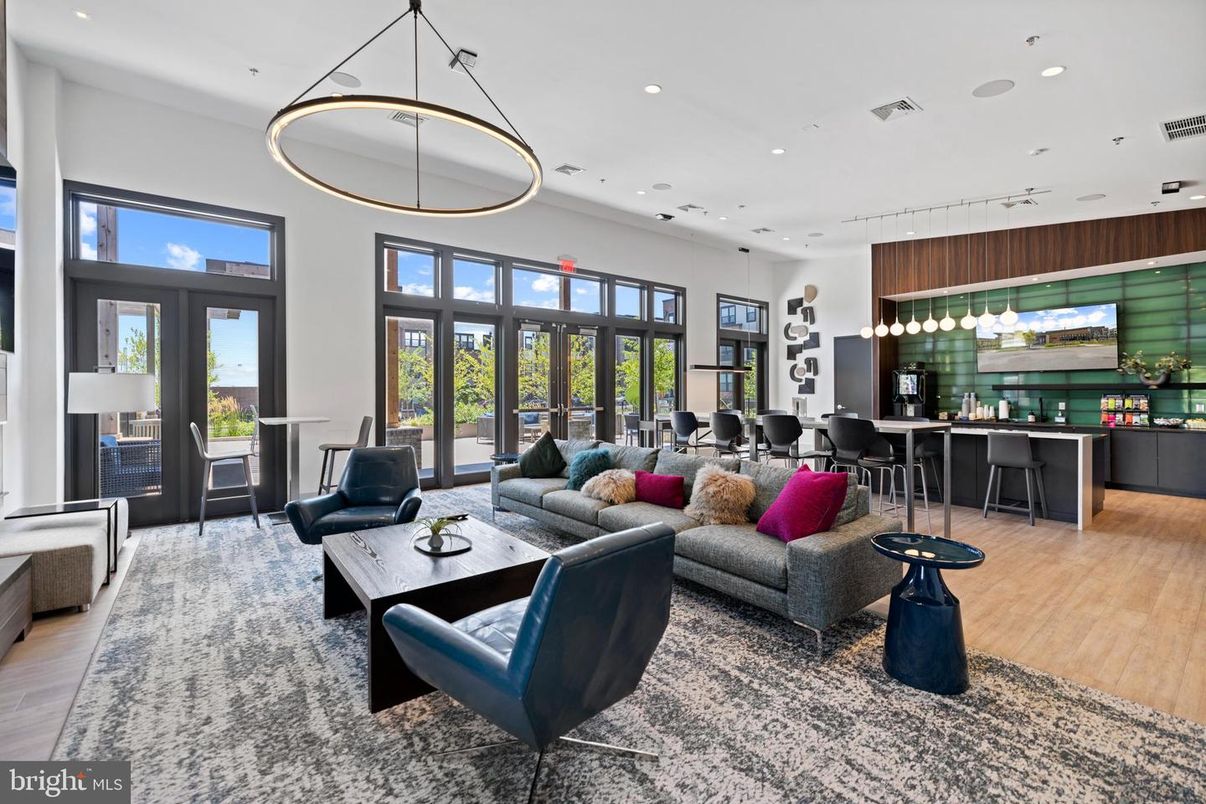 Dining room, Interior, Living room, Pendant Lights, Recessed Lighting, Wood Texture Flooring
