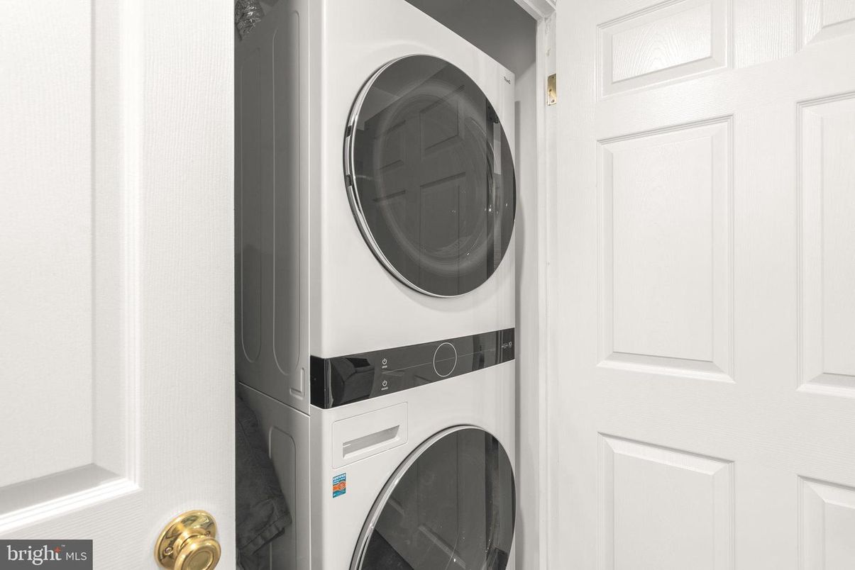Interior, Utility Closets, Washer