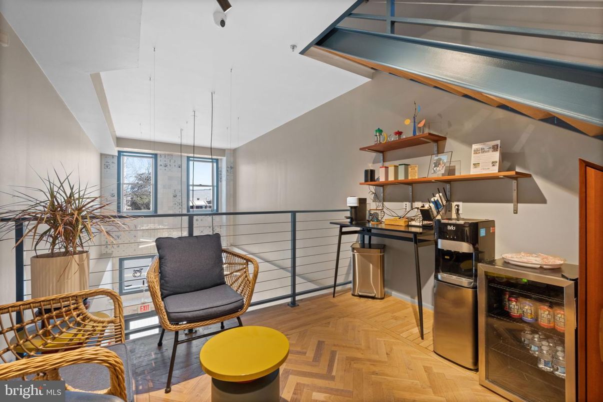 Interior, Pendant Lights, Wood Texture Flooring