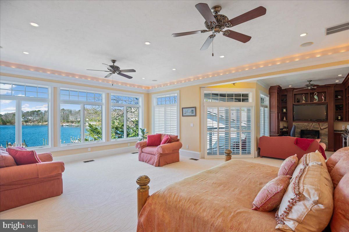 Fireplace, Interior, Living room, Recessed Lighting, Water