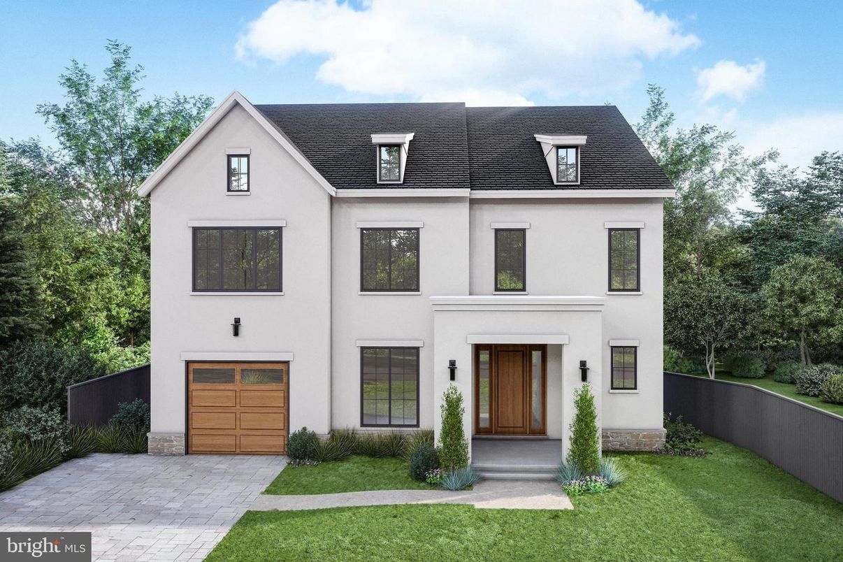 Attached, Exterior, Facade, Farmhouse