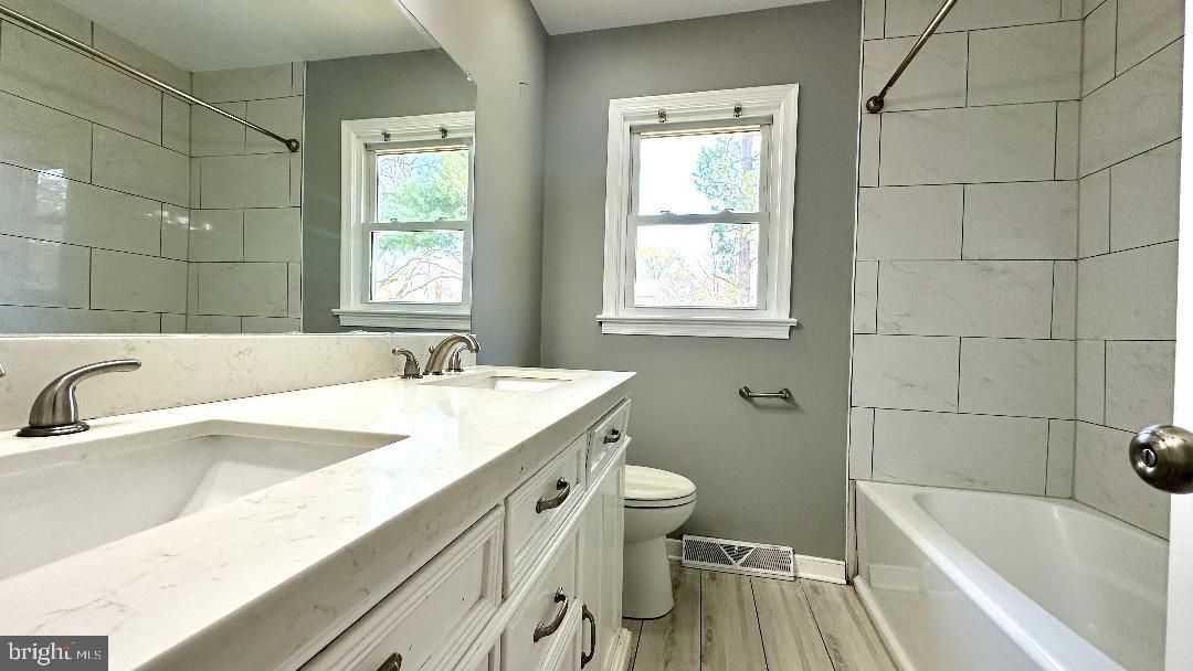 Bathroom, Interior, Wood Texture Flooring