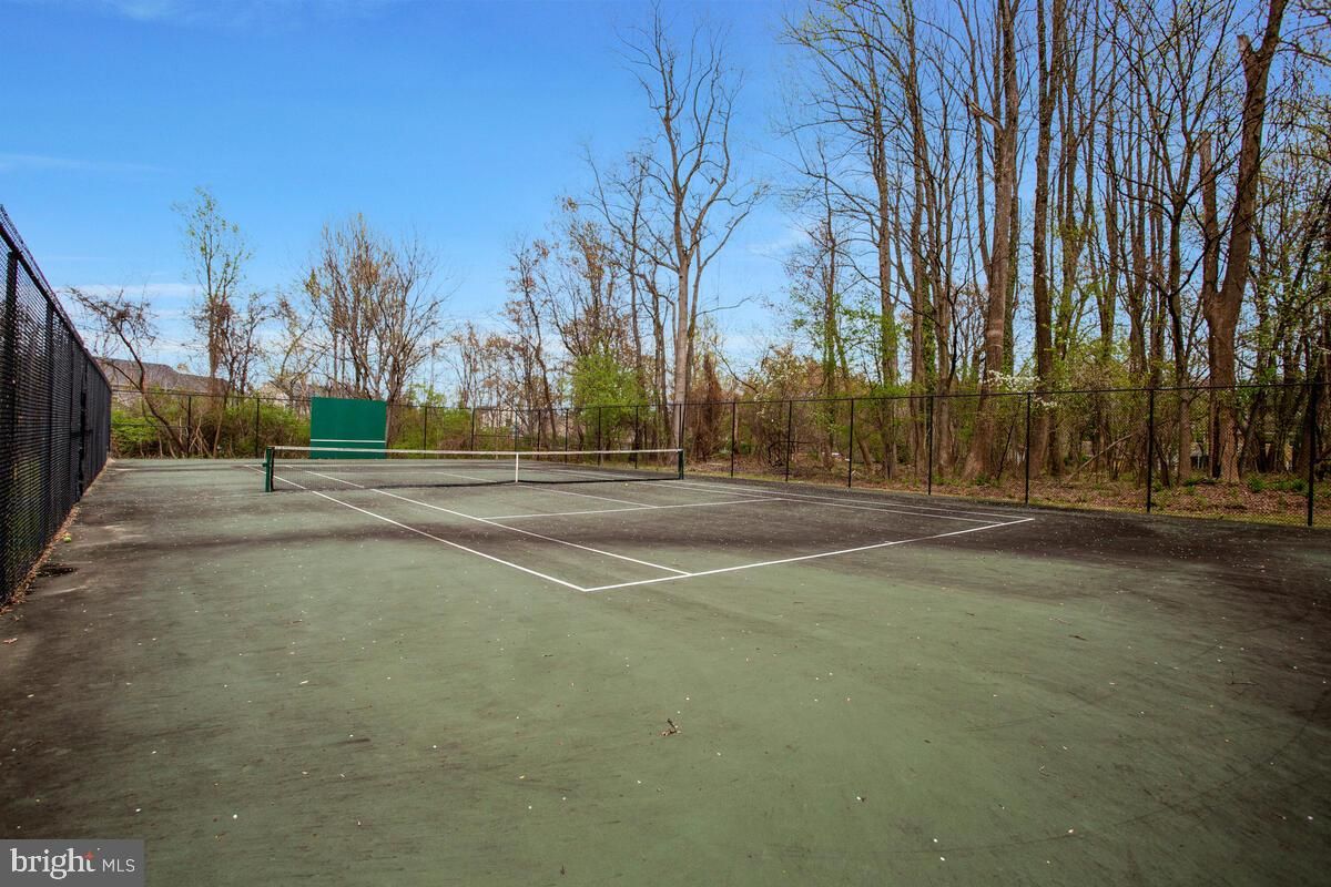 Exterior, Tennis Courts