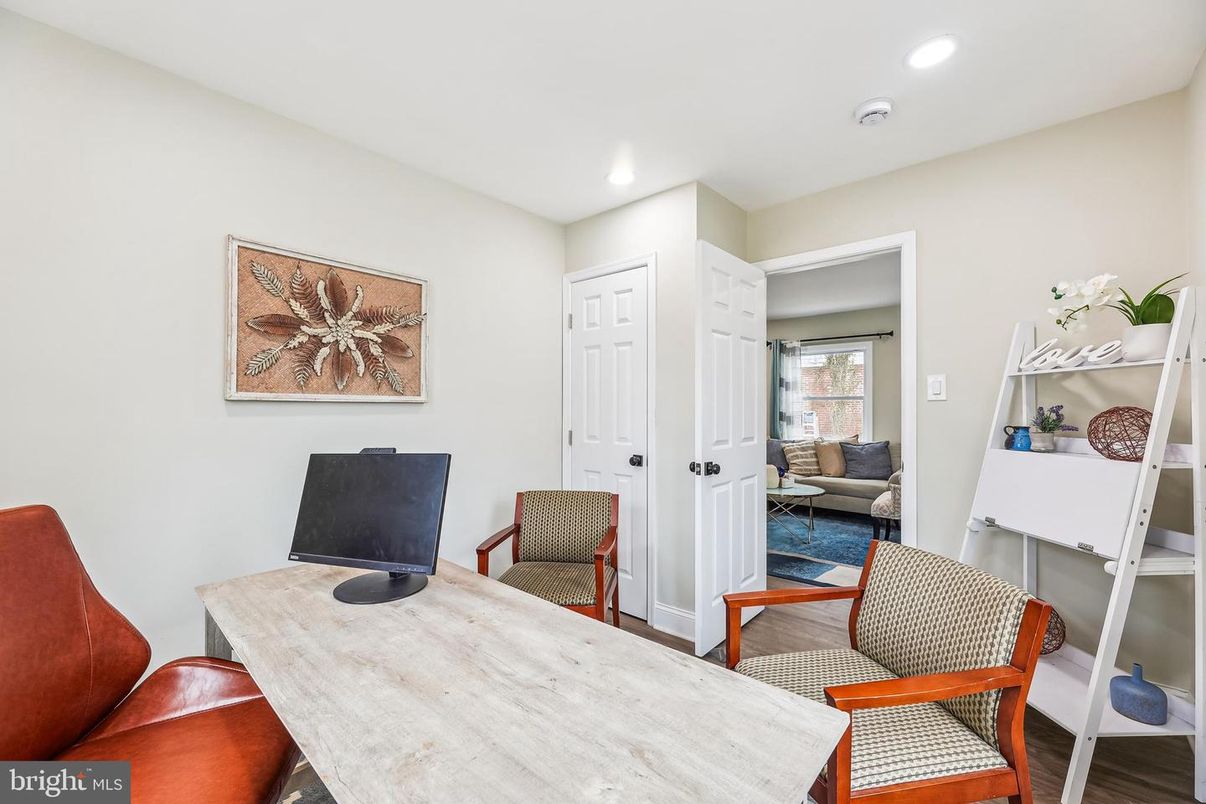 Bedroom, Home Office, Interior, Recessed Lighting, Wood Texture Flooring