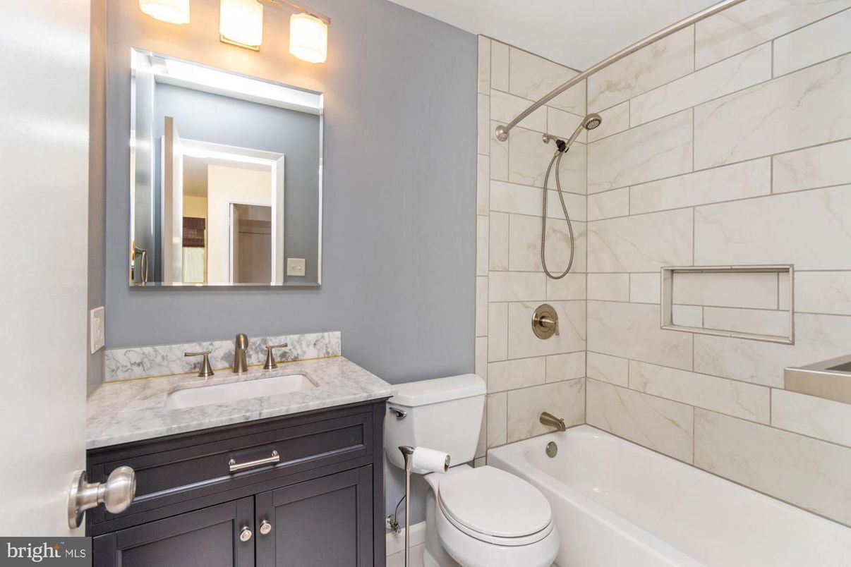 Bathroom, Interior, Marble Walls