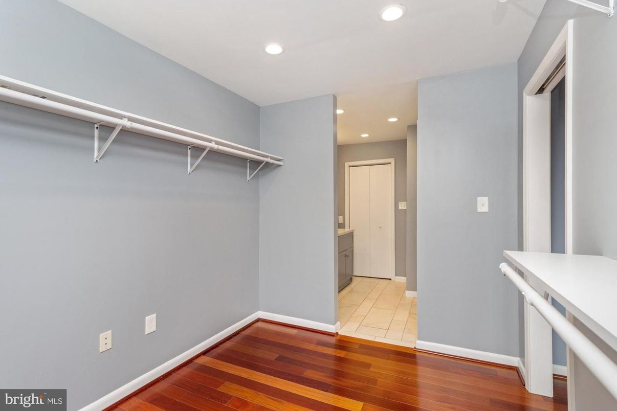 Interior, Recessed Lighting, Walk-in Closets, Wood Texture Flooring