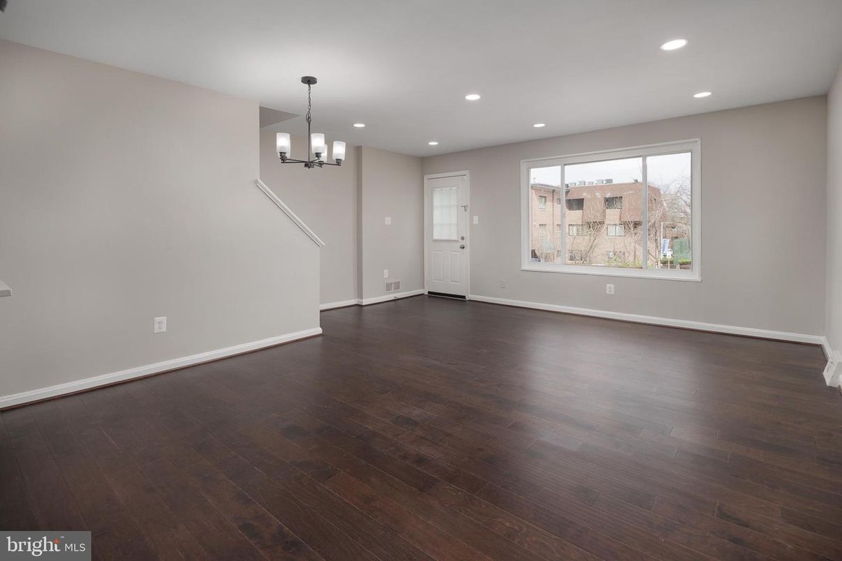 Chandelier, Empty room, Interior, Pendant Lights, Recessed Lighting, Wood Texture Flooring
