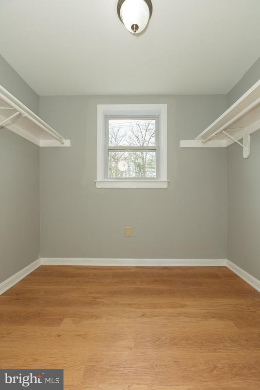 Empty room, Interior, Walk-in Closets, Wood Texture Flooring