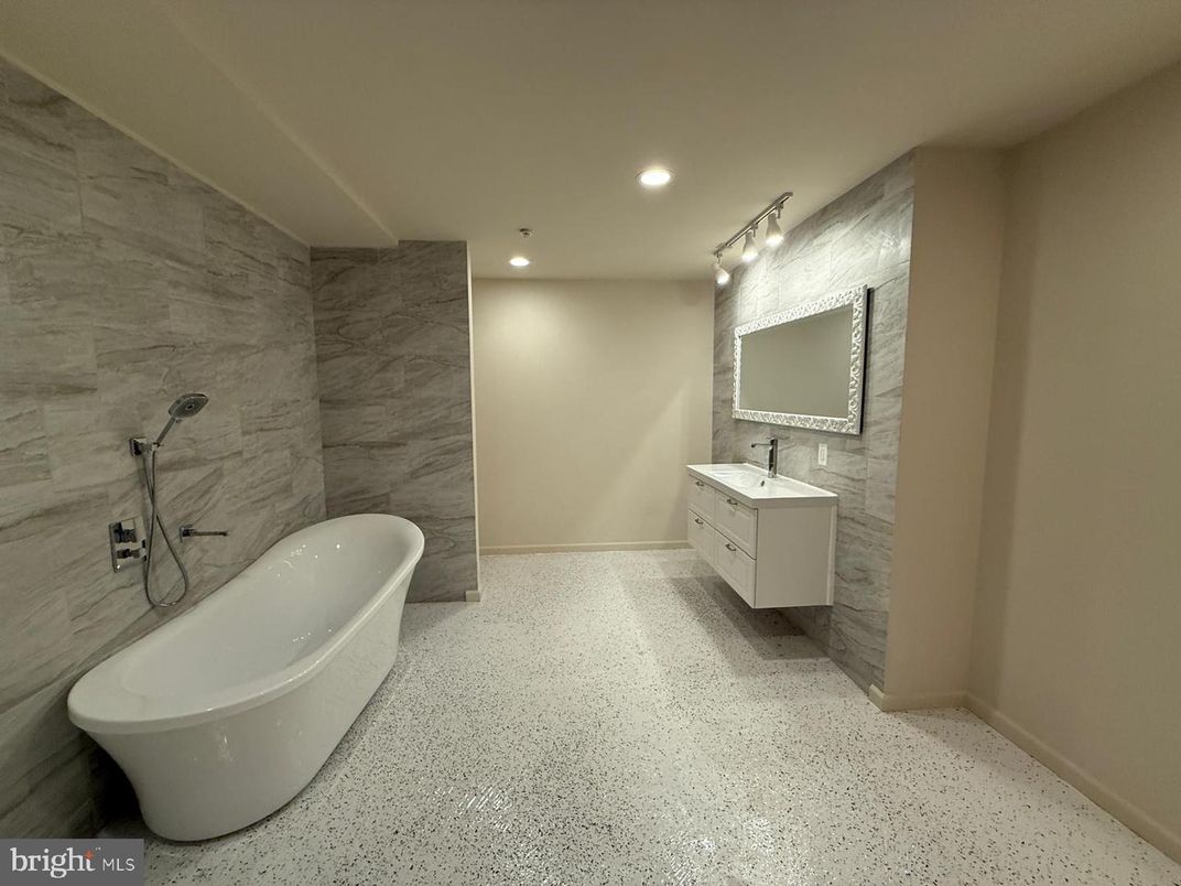 Bathroom, Free Standing Baths, Interior, Marble Walls, Recessed Lighting
