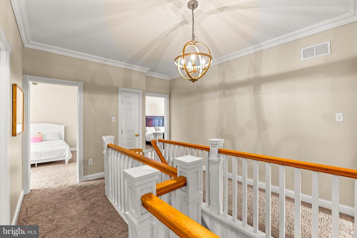 Bedroom, Chandelier, Interior, Pendant Lights
