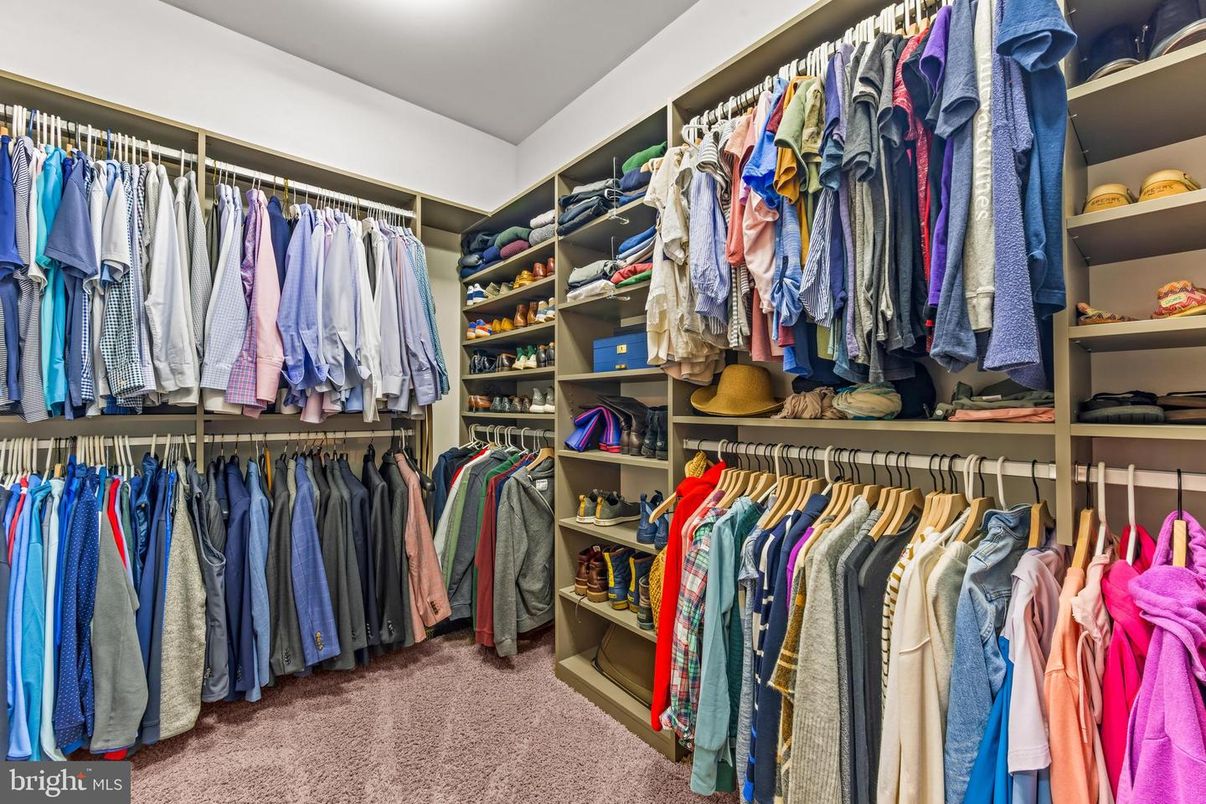 Interior, Walk-in Closets