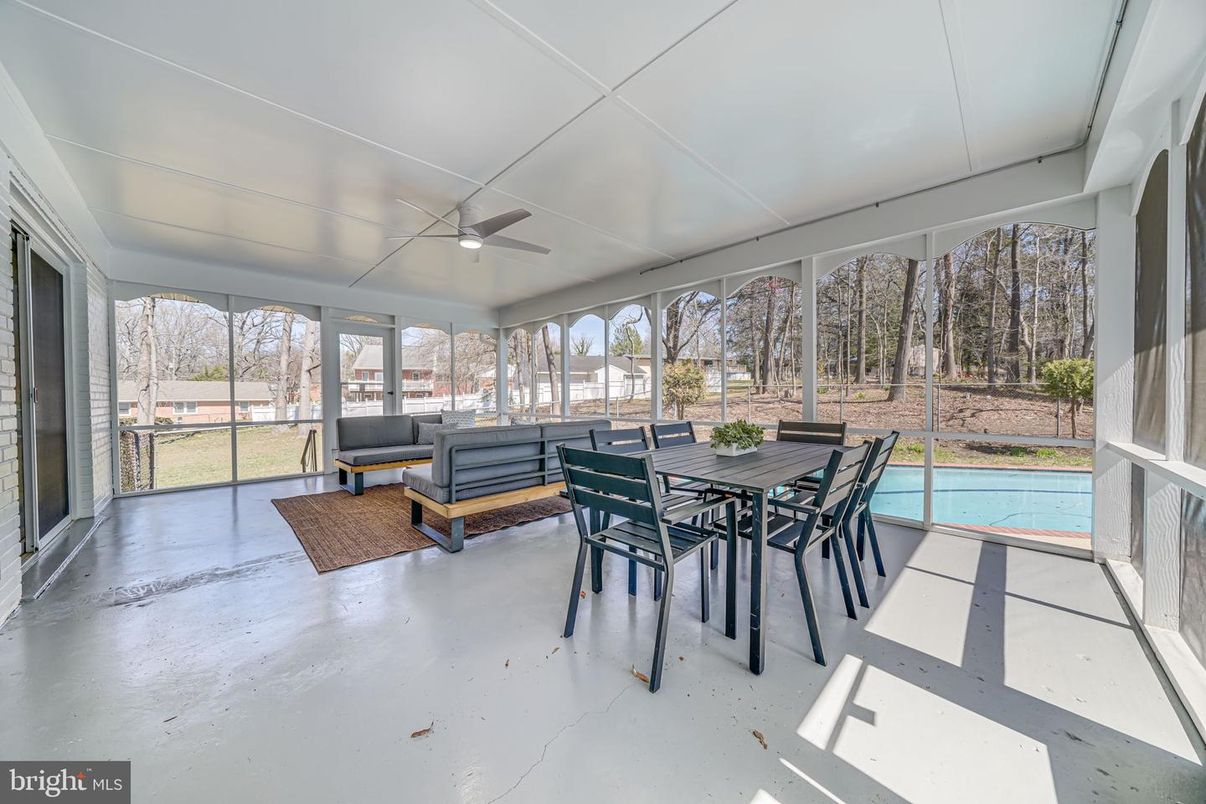 Dining room, Interior, Living room, Sun Room