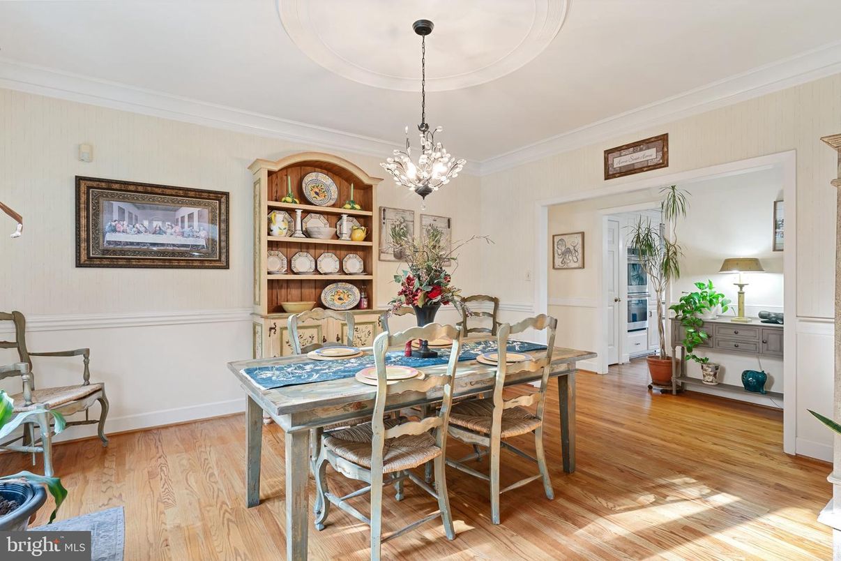 Chandelier, Dining room, Interior, Pendant Lights, Wood Texture Flooring