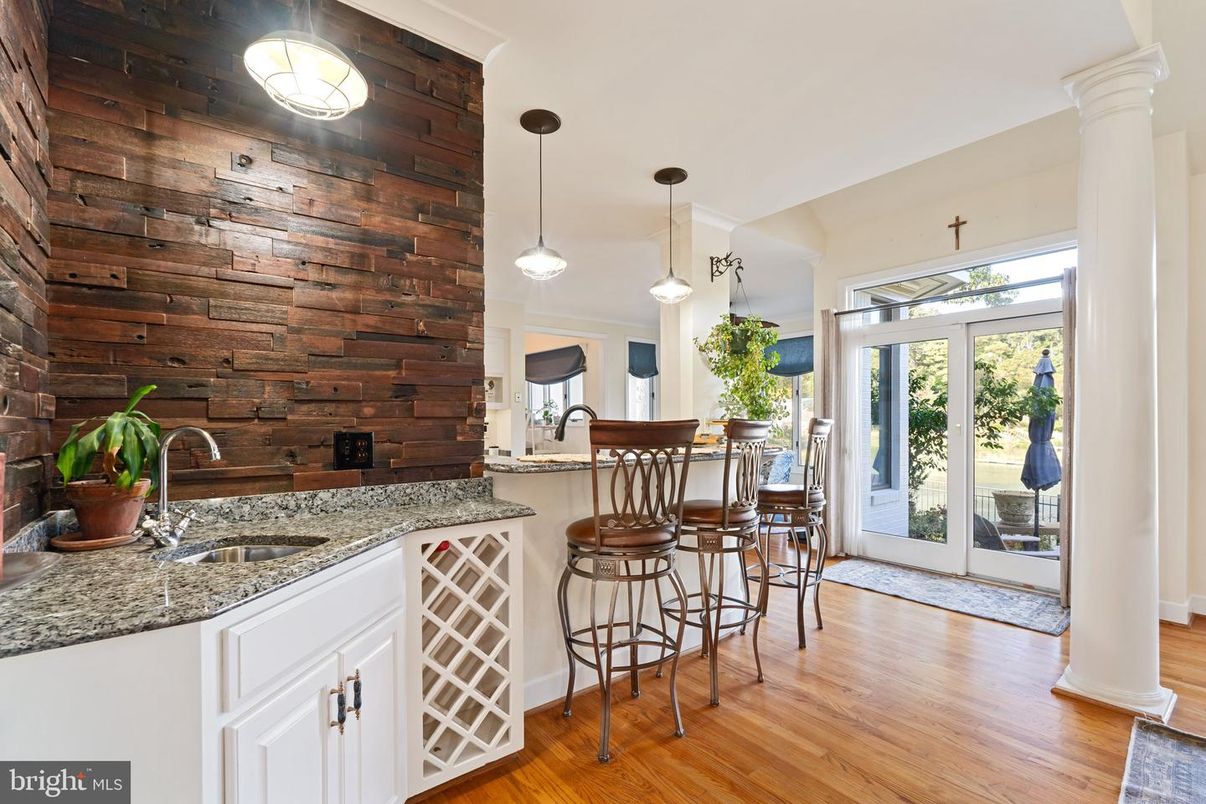 Interior, Pendant Lights, Wood Texture Flooring, Wooden Walls