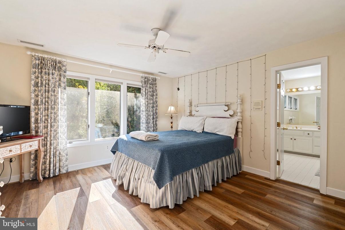 Bathroom, Bedroom, Interior, Wood Texture Flooring