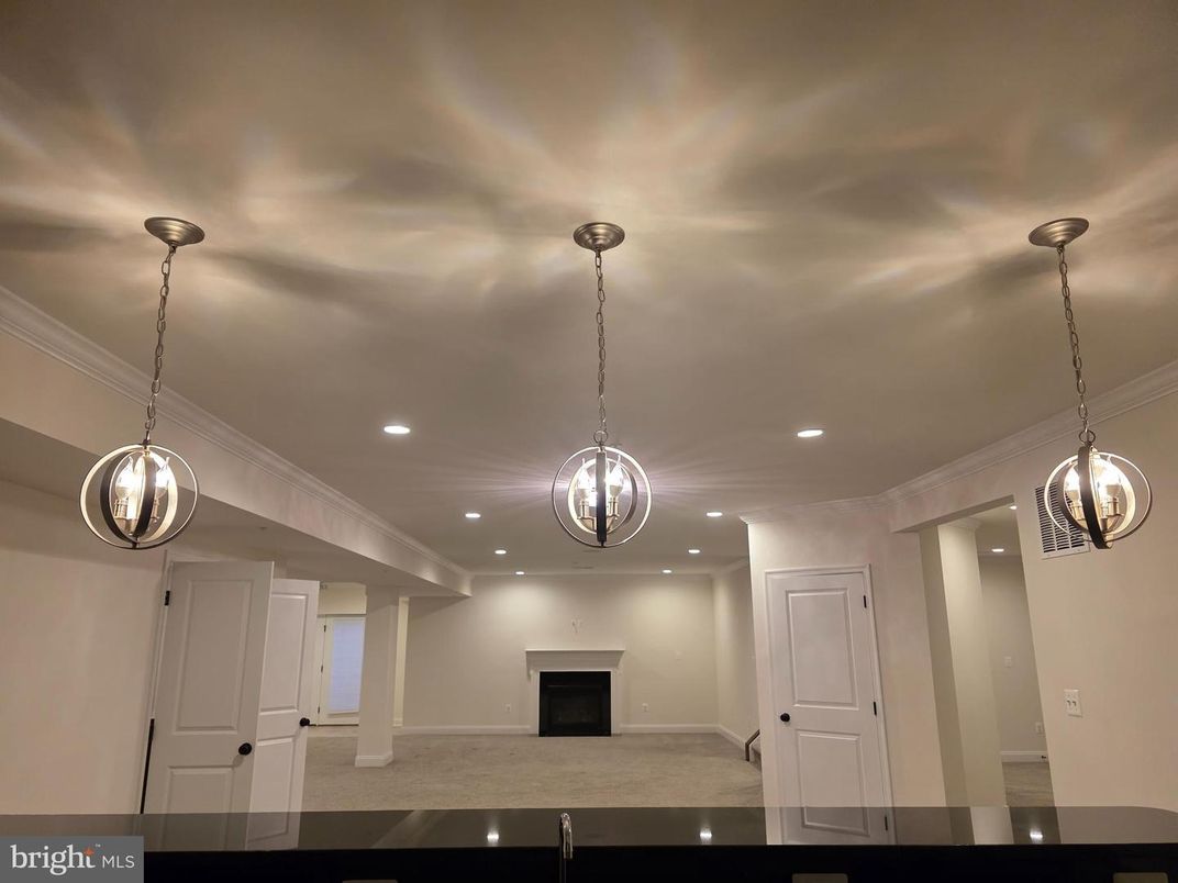 Empty room, Fireplace, Interior, Pendant Lights, Recessed Lighting