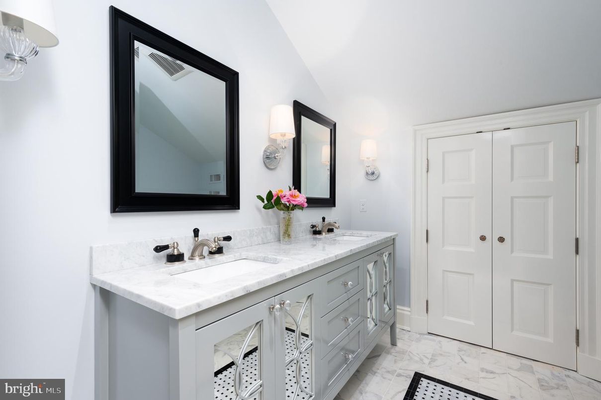 Bathroom, Dual Sink Vanities, Interior, Marble