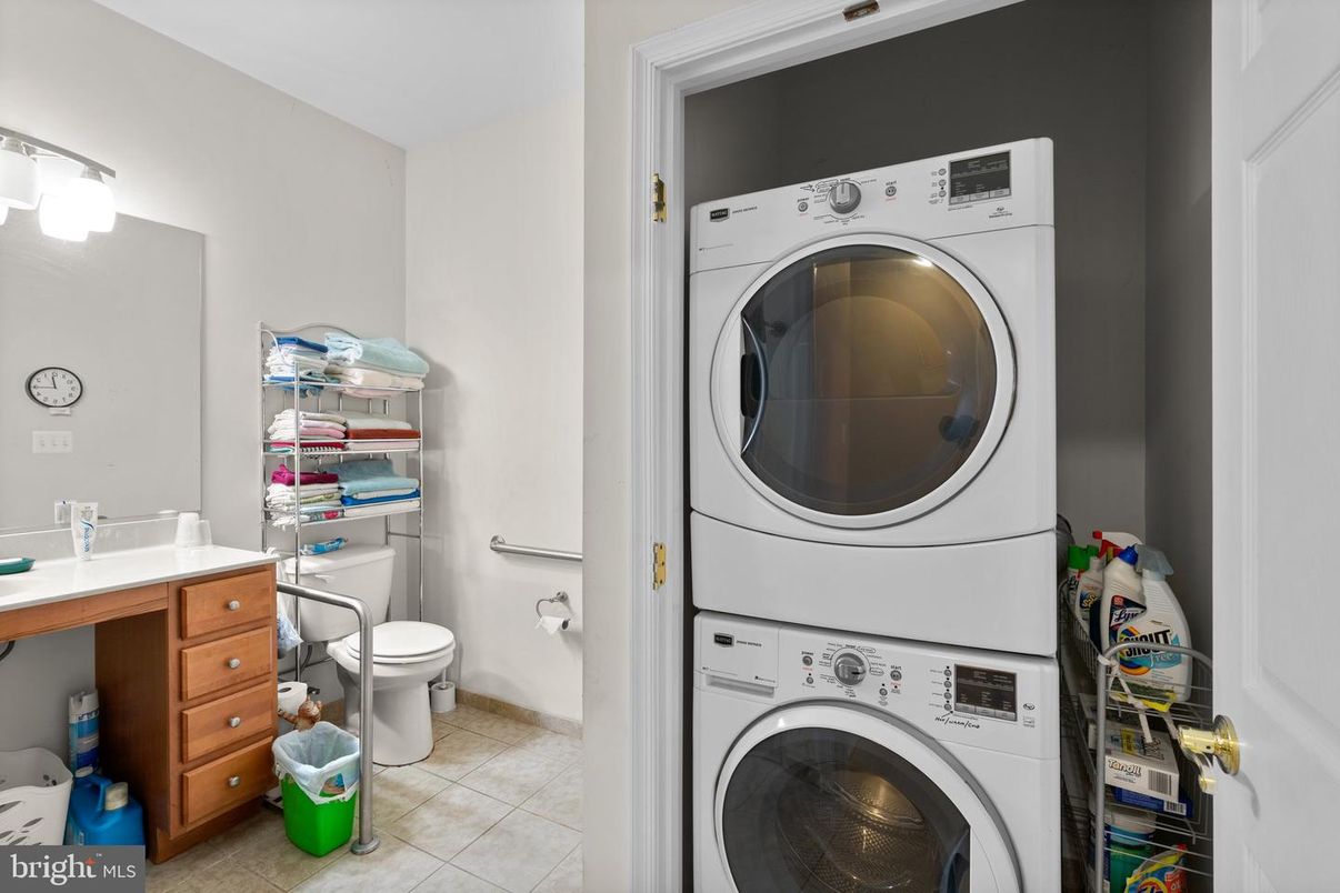 Bathroom, Interior, Utility Closets, Washer
