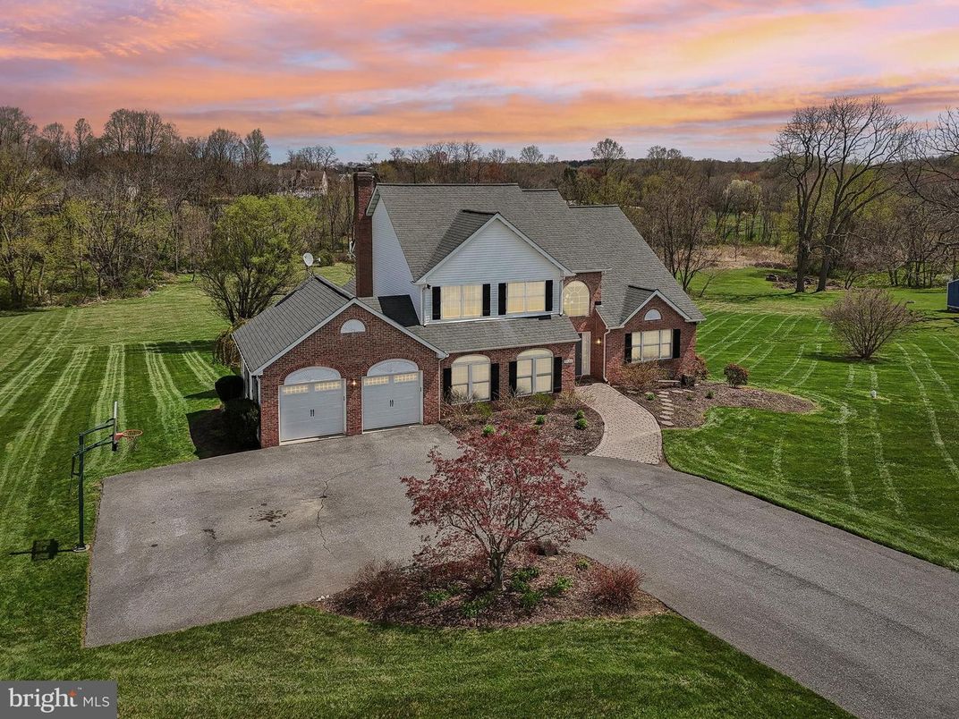Attached, Backyard, Exterior, Facade, Brick Facade, Brick Traditional