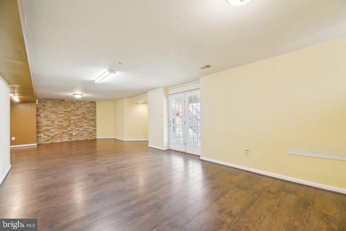 Empty room, Interior, Stone Walls, Wood Texture Flooring