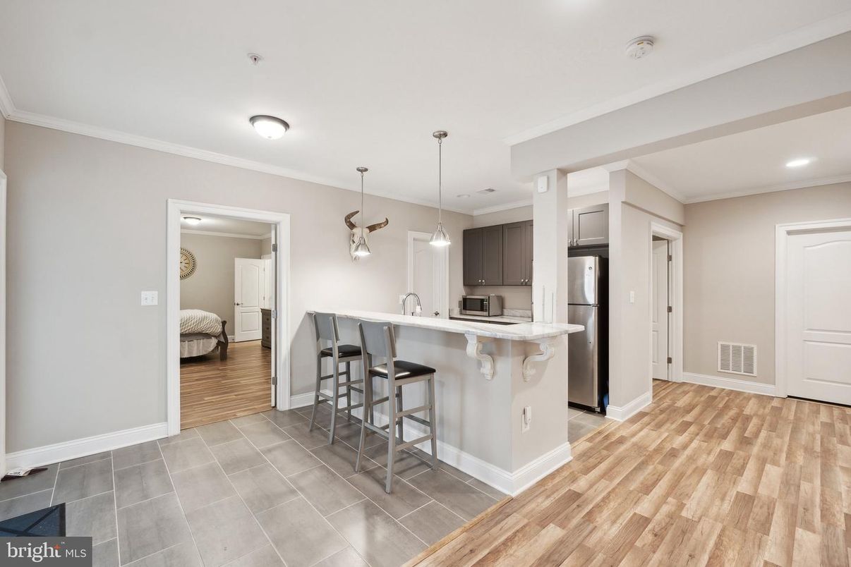 Interior, Kitchen, Pendant Lights, Recessed Lighting, Wood Texture Flooring