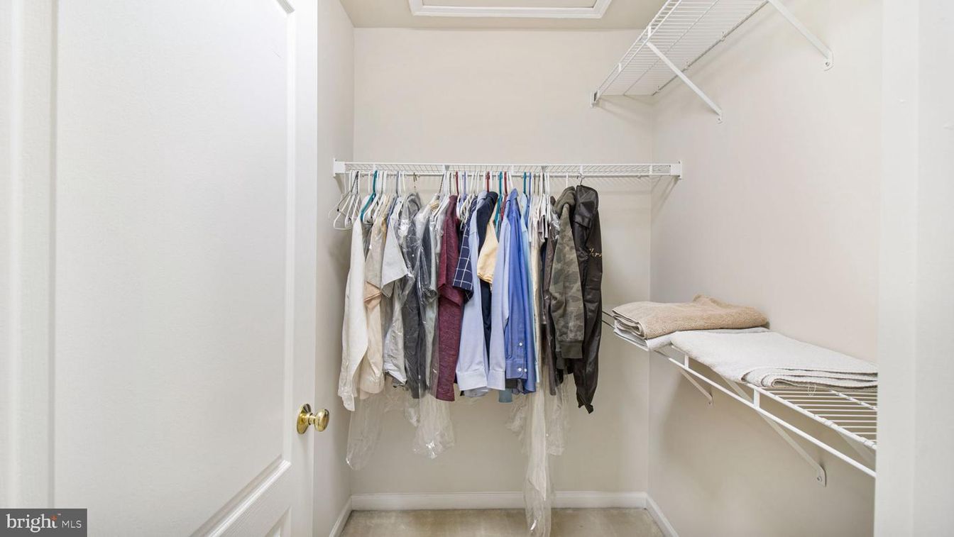 Interior, Walk-in Closets