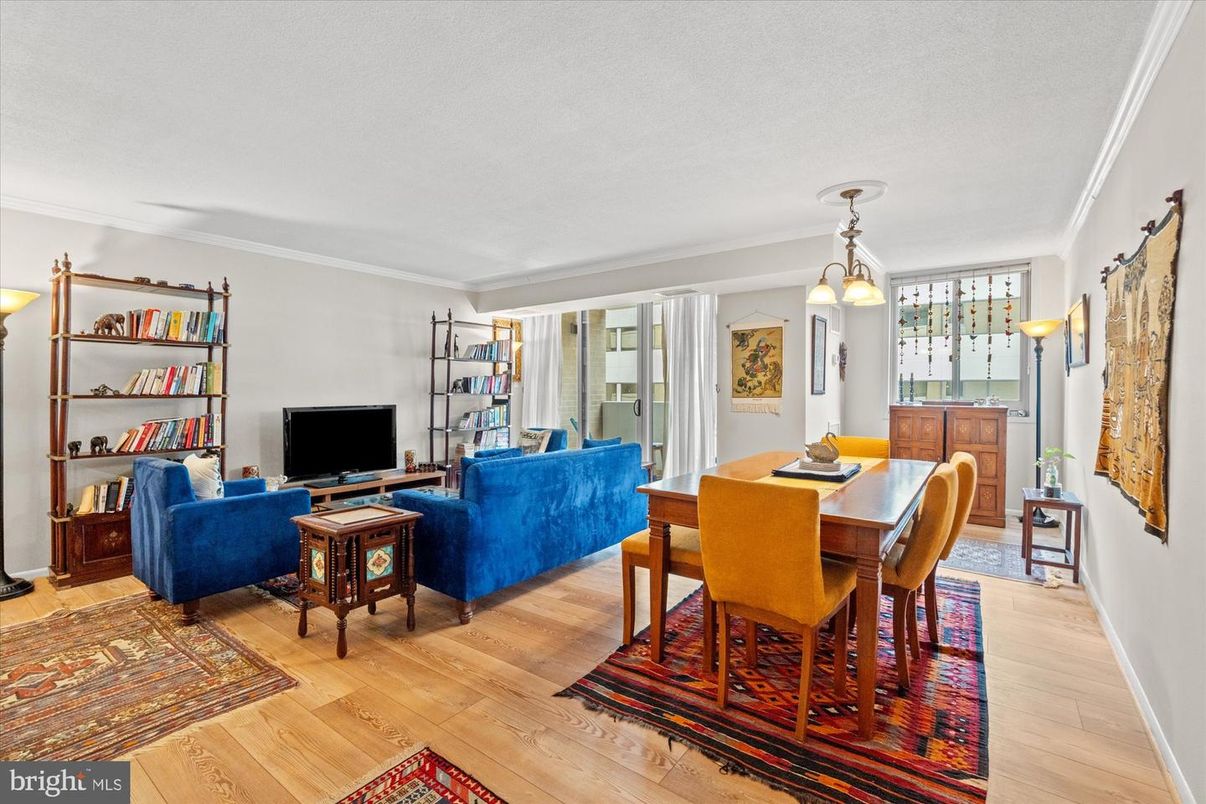 Dining room, Interior, Living room, Pendant Lights, Wood Texture Flooring