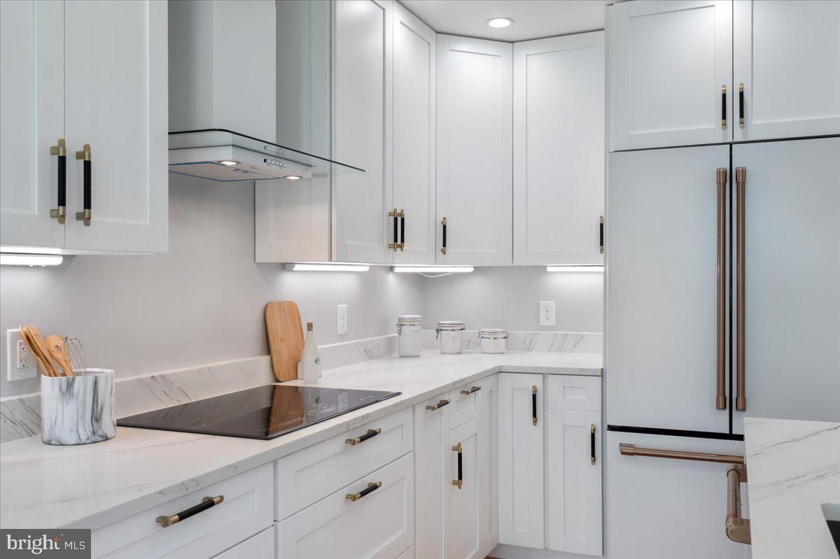 Interior, Kitchen, Recessed Lighting