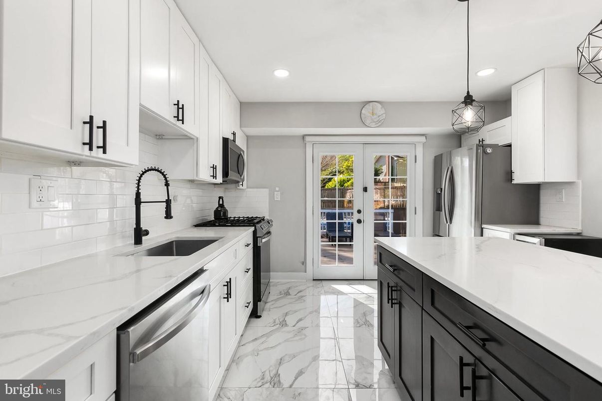 Interior, Kitchen, Marble, Pendant Lights, Recessed Lighting