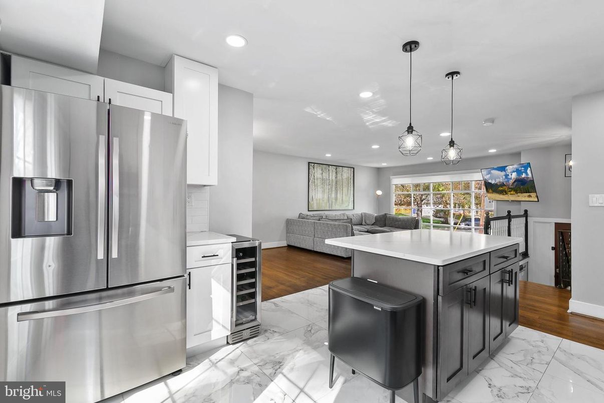 Interior, Kitchen, Living room, Marble, Pendant Lights, Recessed Lighting, Stainless Steel Appliances, Wood Texture Flooring