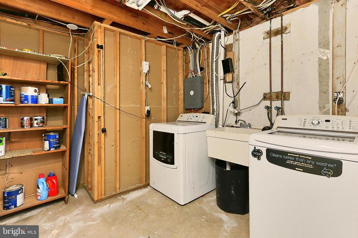 Interior, Washer