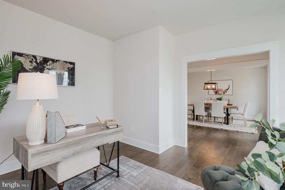 Dining room, Interior, Pendant Lights, Recessed Lighting, Wood Texture Flooring