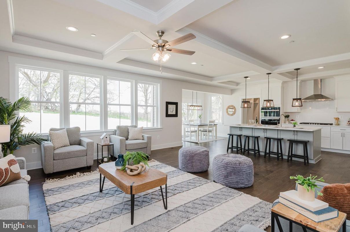 Interior, Kitchen, Living room, Pendant Lights, Recessed Lighting, Stainless Steel Appliances, Wood Texture Flooring