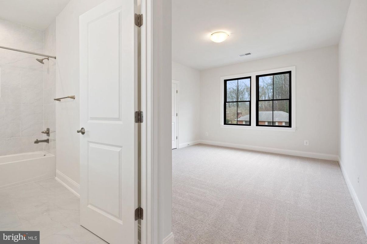 Bathroom, Empty room, Interior