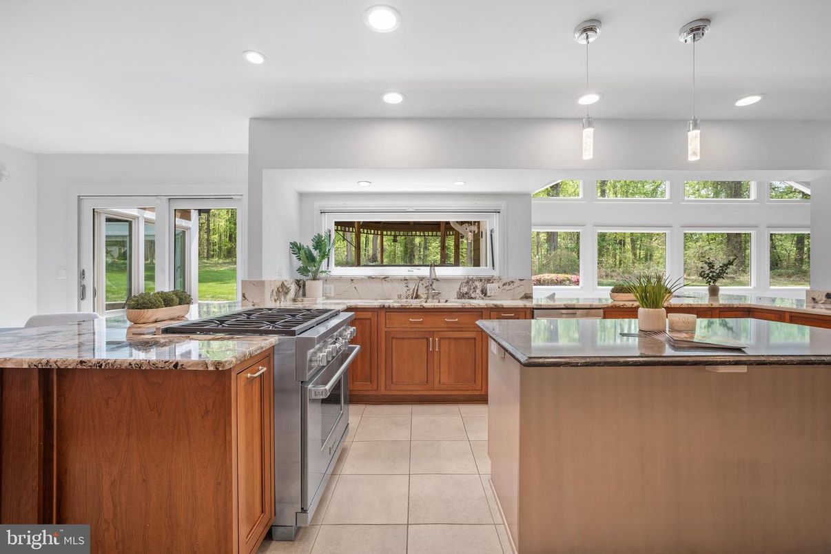 Interior, Kitchen, Pendant Lights, Recessed Lighting