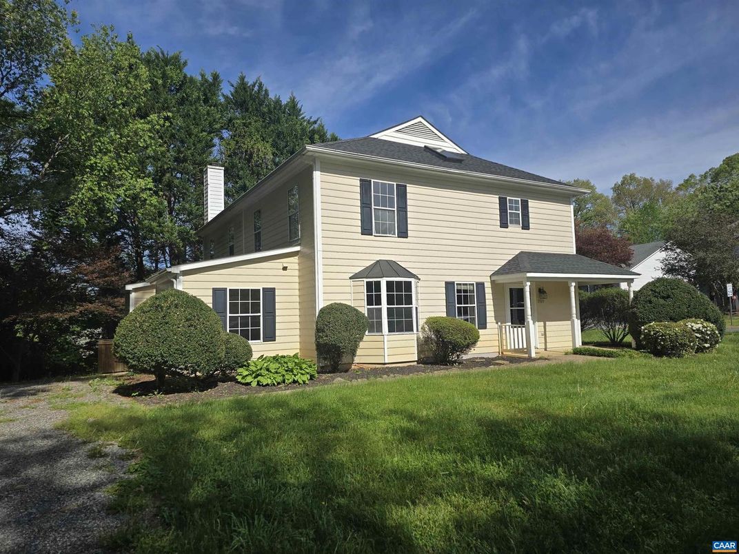 Backyard, Exterior, Facade, Georgian