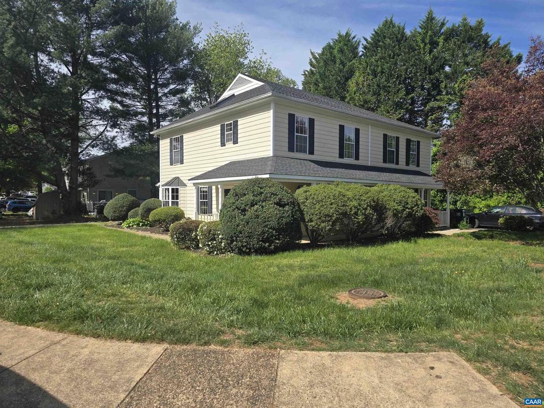 Backyard, Exterior, Facade, Georgian