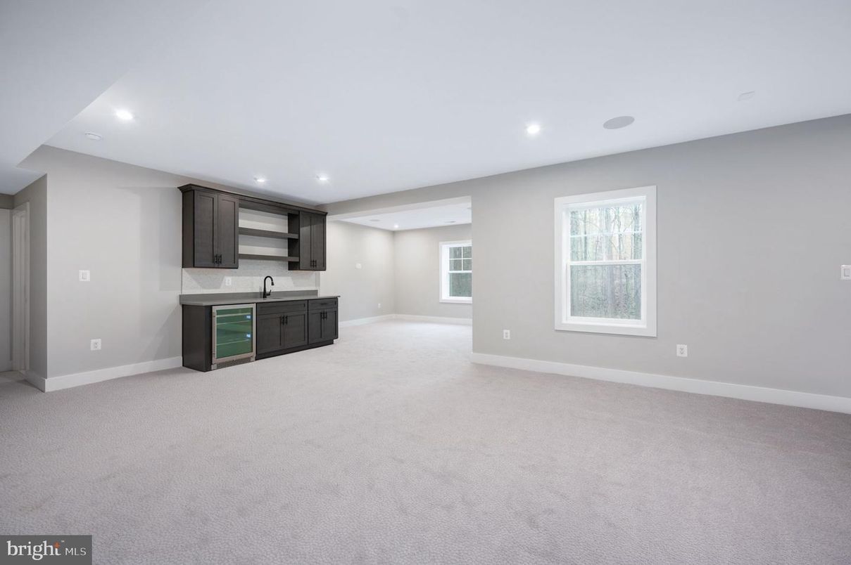 Empty room, Interior, Kitchen, Recessed Lighting