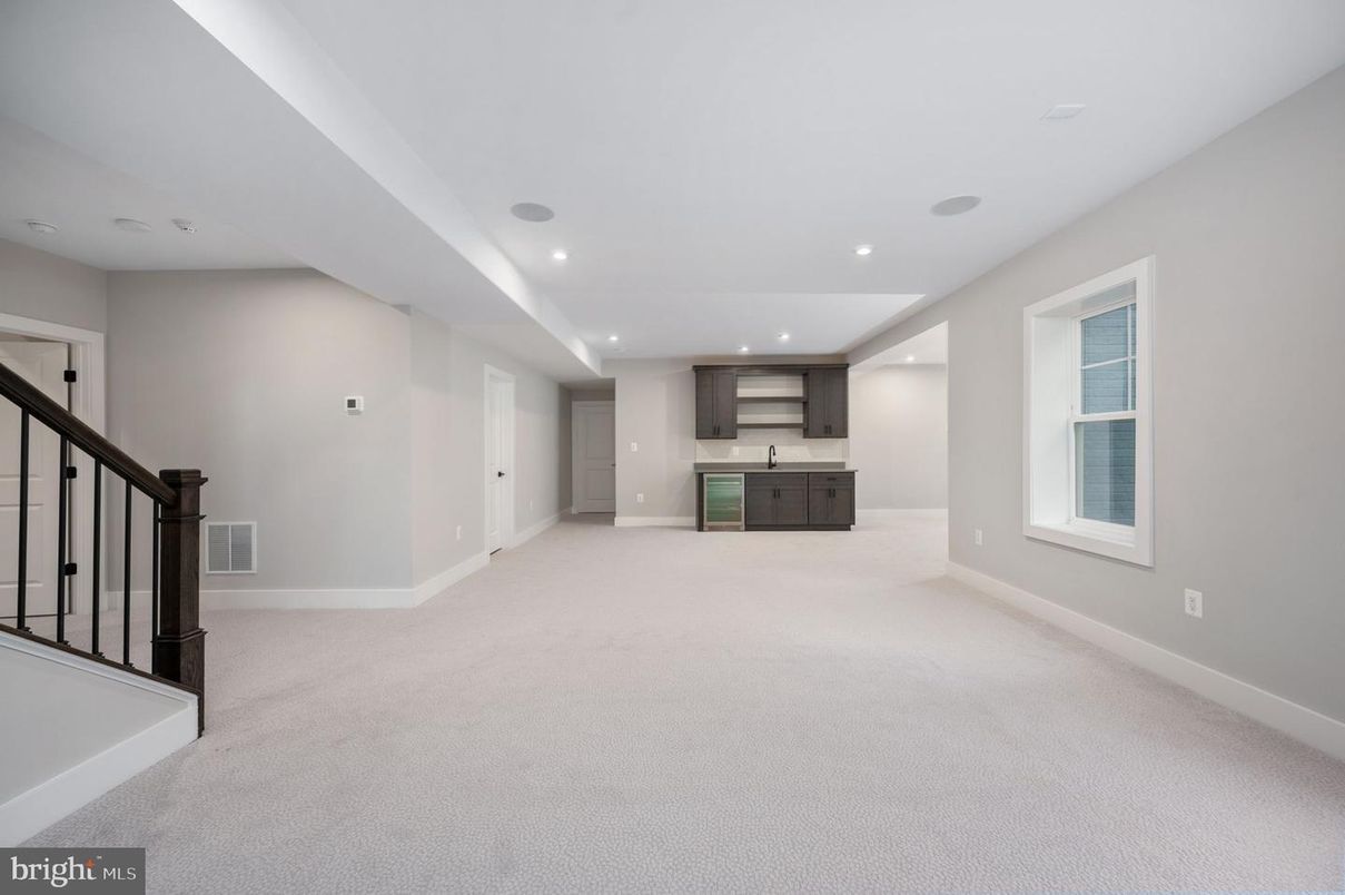 Empty room, Interior, Kitchen, Recessed Lighting