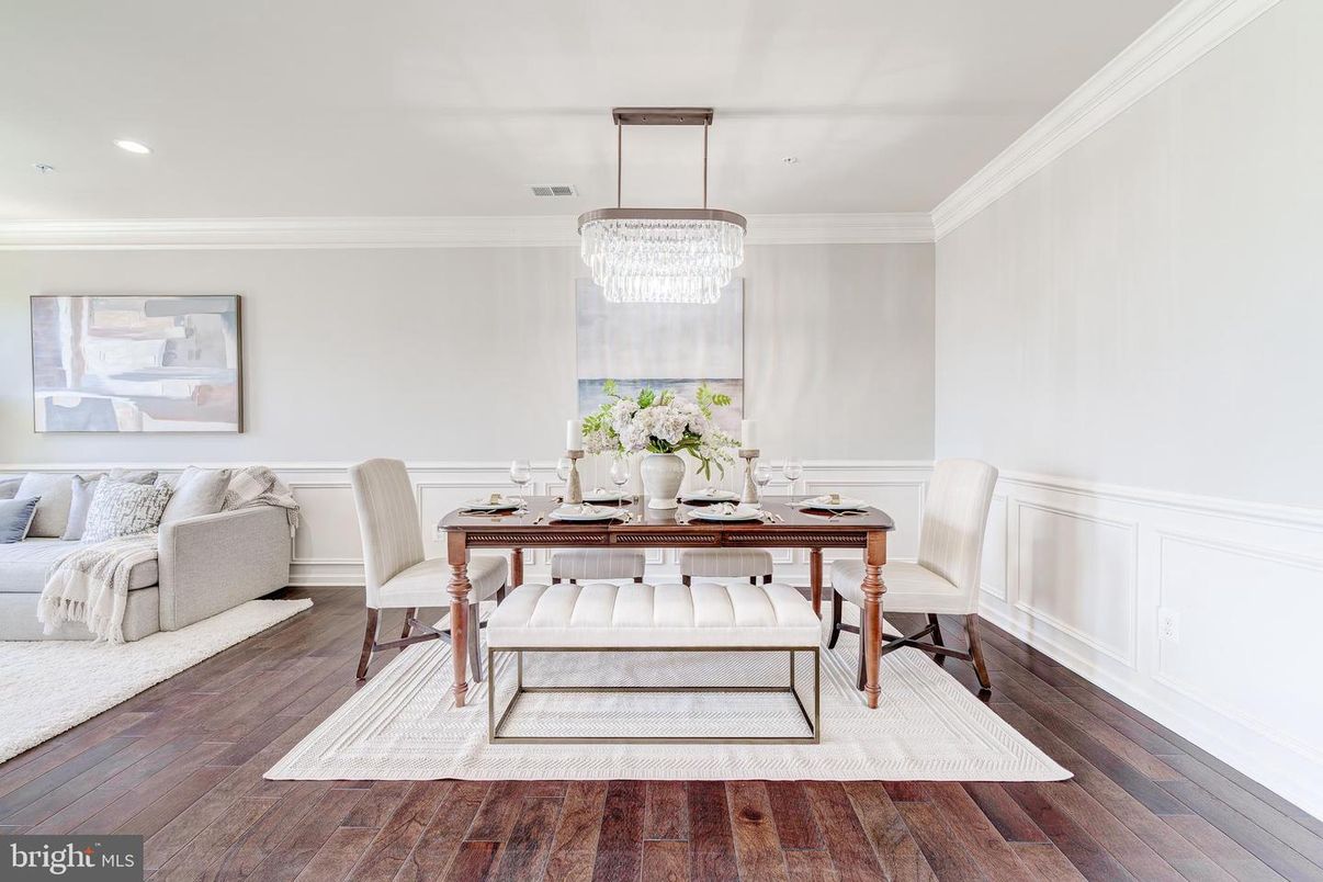 Chandelier, Dining room, Interior, Recessed Lighting, Wood Texture Flooring