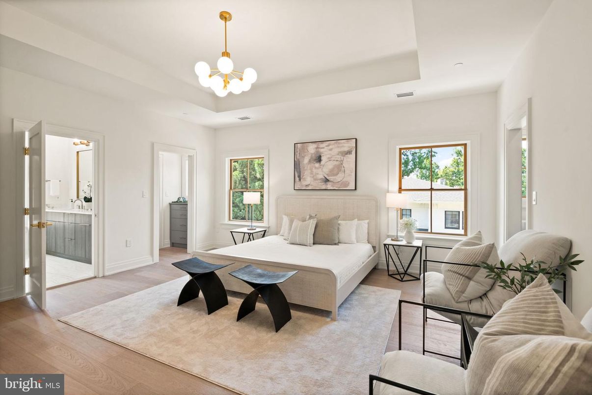 Interior, Living room, Pendant Lights, Wood Texture Flooring