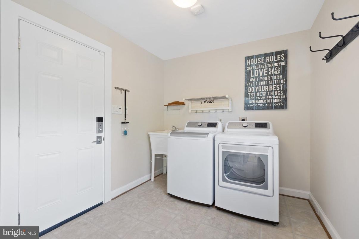 Interior, Washer