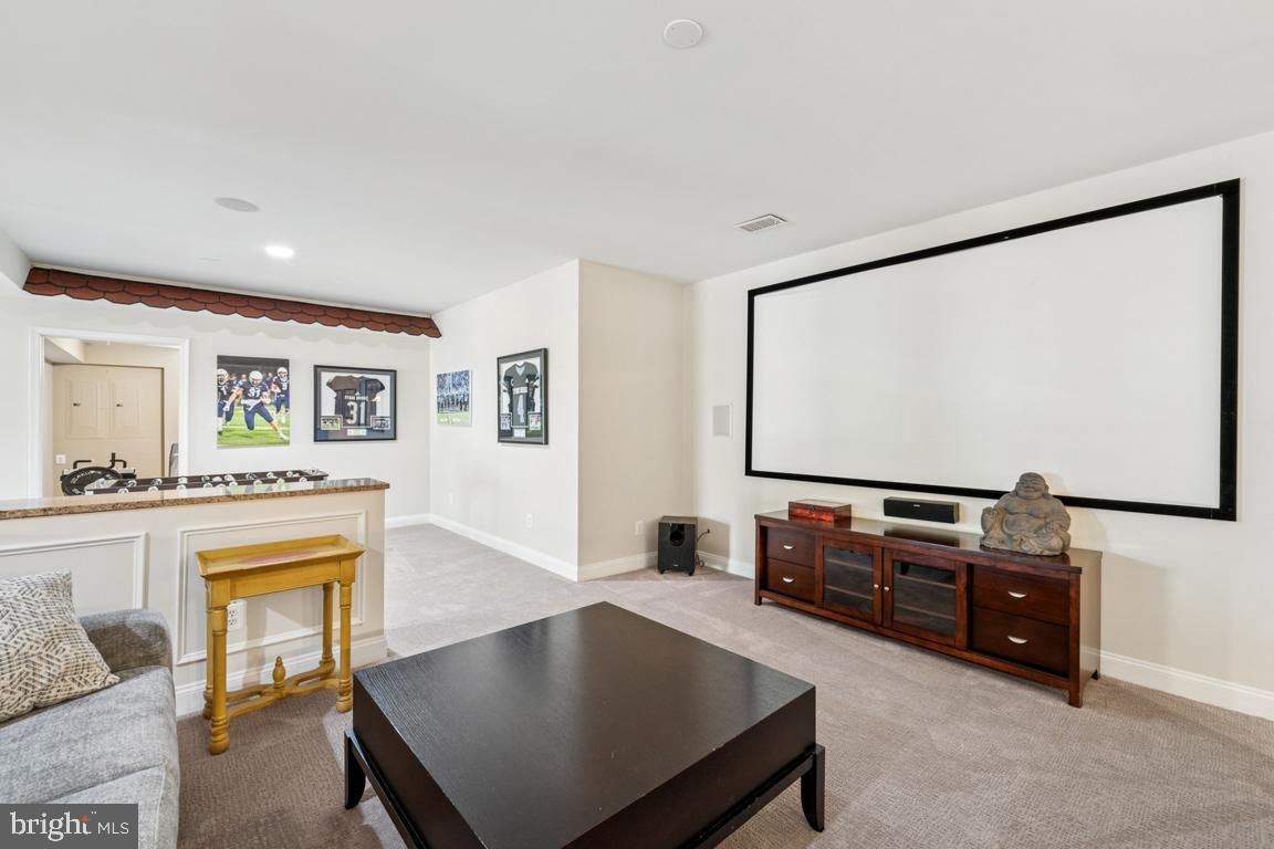 Interior, Projection Screen, Recessed Lighting