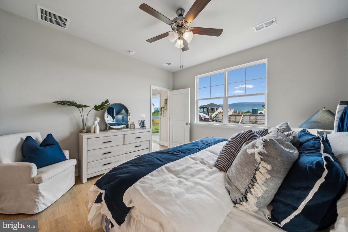 Bedroom, Interior, Water, Wood Texture Flooring